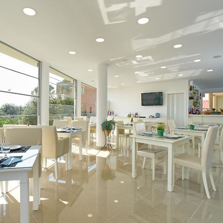 Palapart Gikas Suites And Studios Gouviá Extérieur photo