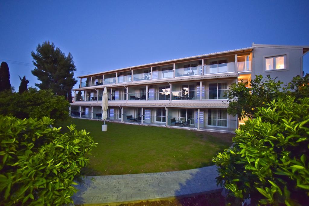 Palapart Gikas Suites And Studios Gouviá Extérieur photo